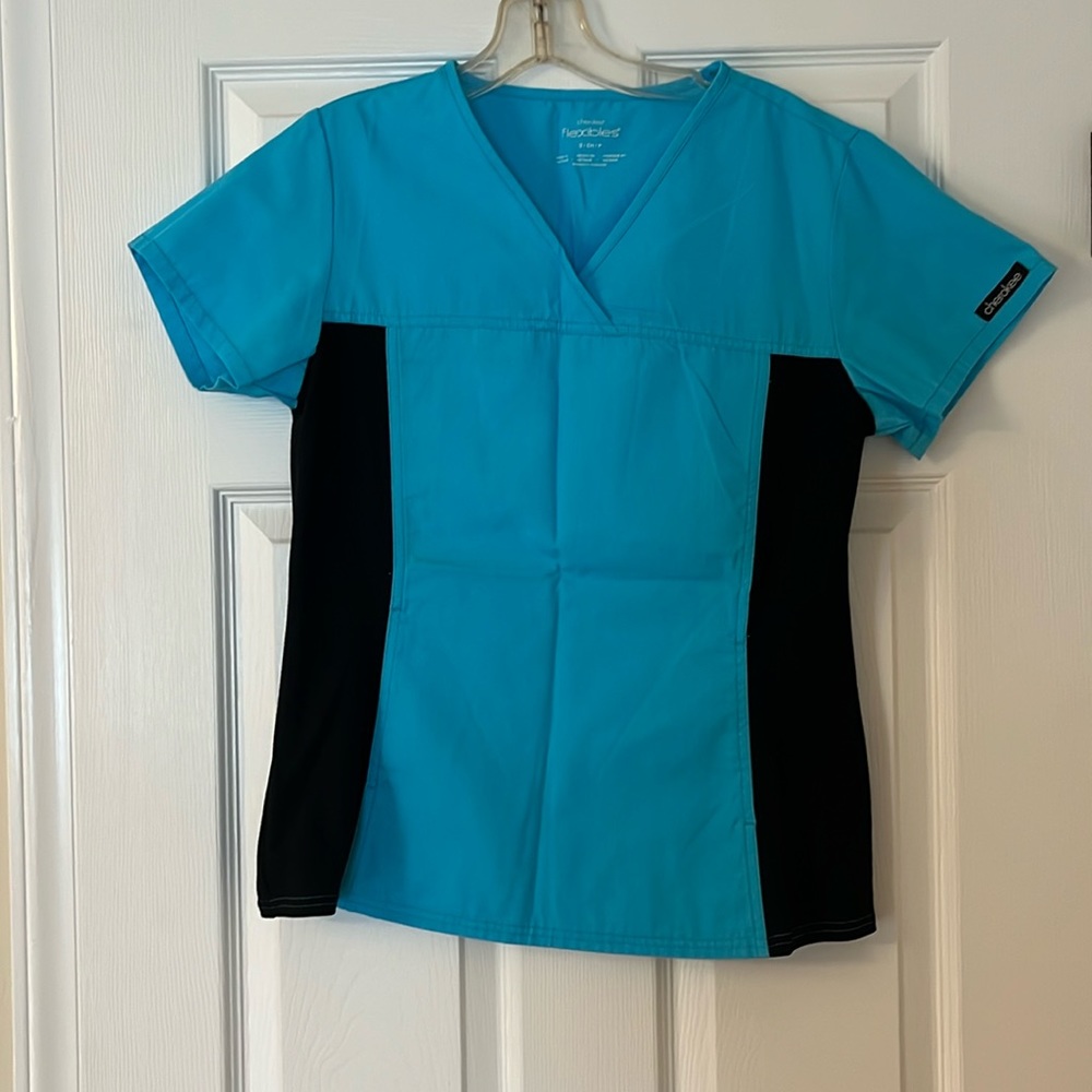 Cherokee flexibles scrubs top  size small turquoise